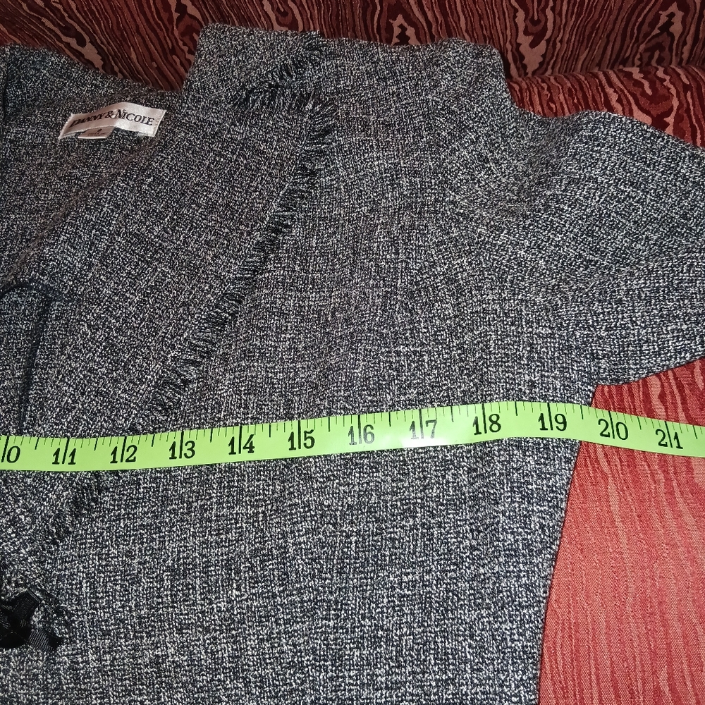 DANNY & NICOLE 2 Piece Black/Gray Long Sleeve 1 Button Ruffle Dress Suit 10 - Picture 14 of 16